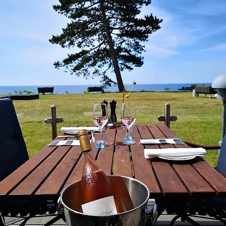 Fredensborg فندق Rønne