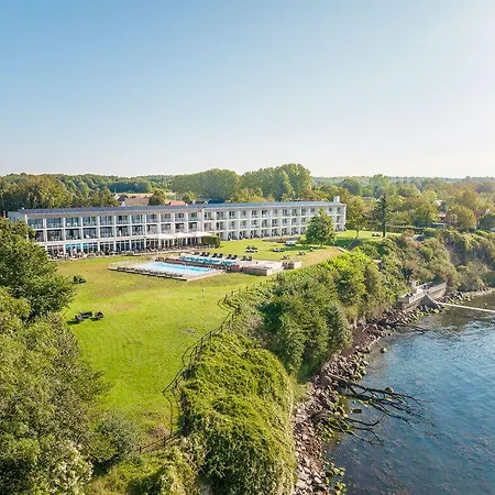 호텔 Fredensborg 4*