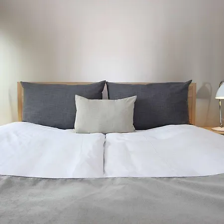 호텔 Fredensborg 론네